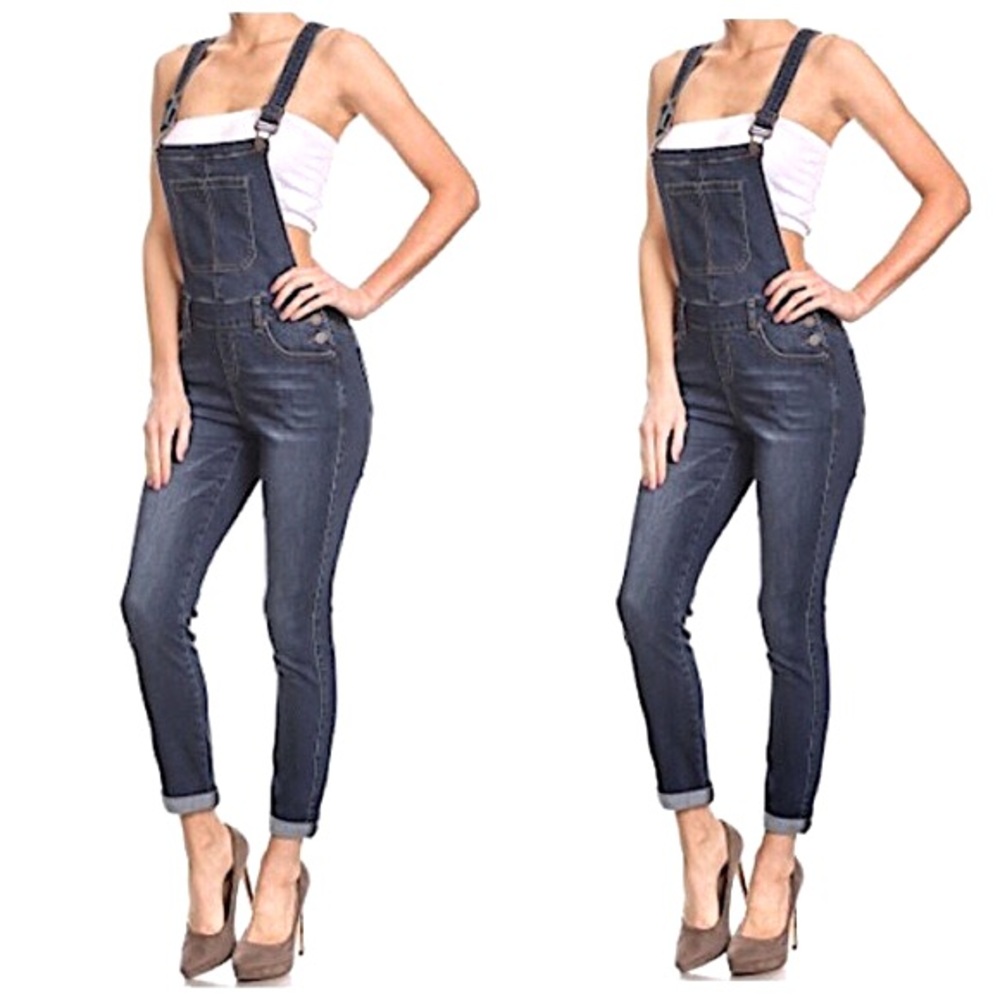 Enjean fitted stretchy denim overalls.